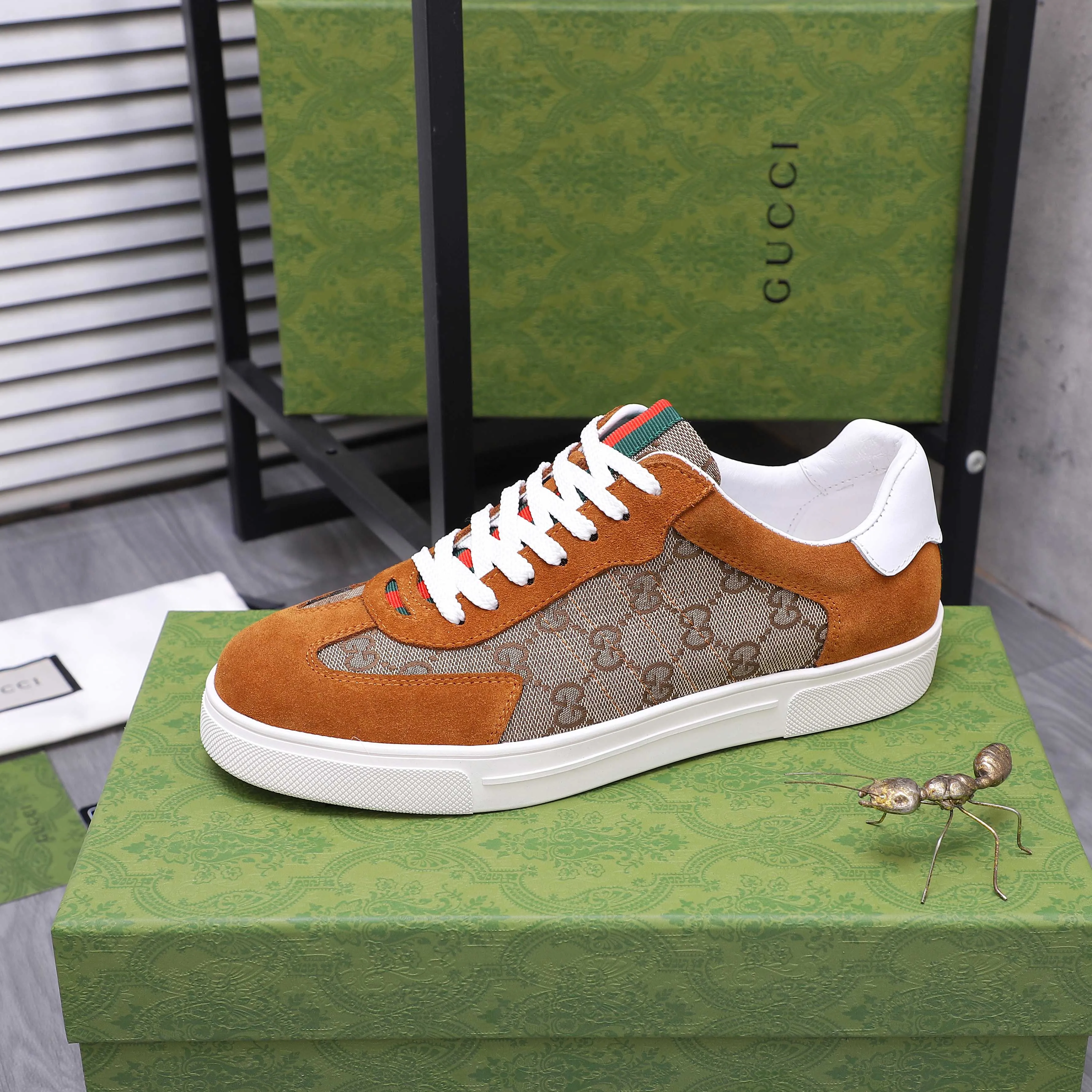 Men's shoes 💰p400 Product trademark: GUCCI "Gucci" casual lace-up men's shoes Regular size: 38-45 (45 is custom-made and non-returnable) Product materials: Selected classic woven stitching frosted cowhide upper, pigskin lining, original rubber outsole